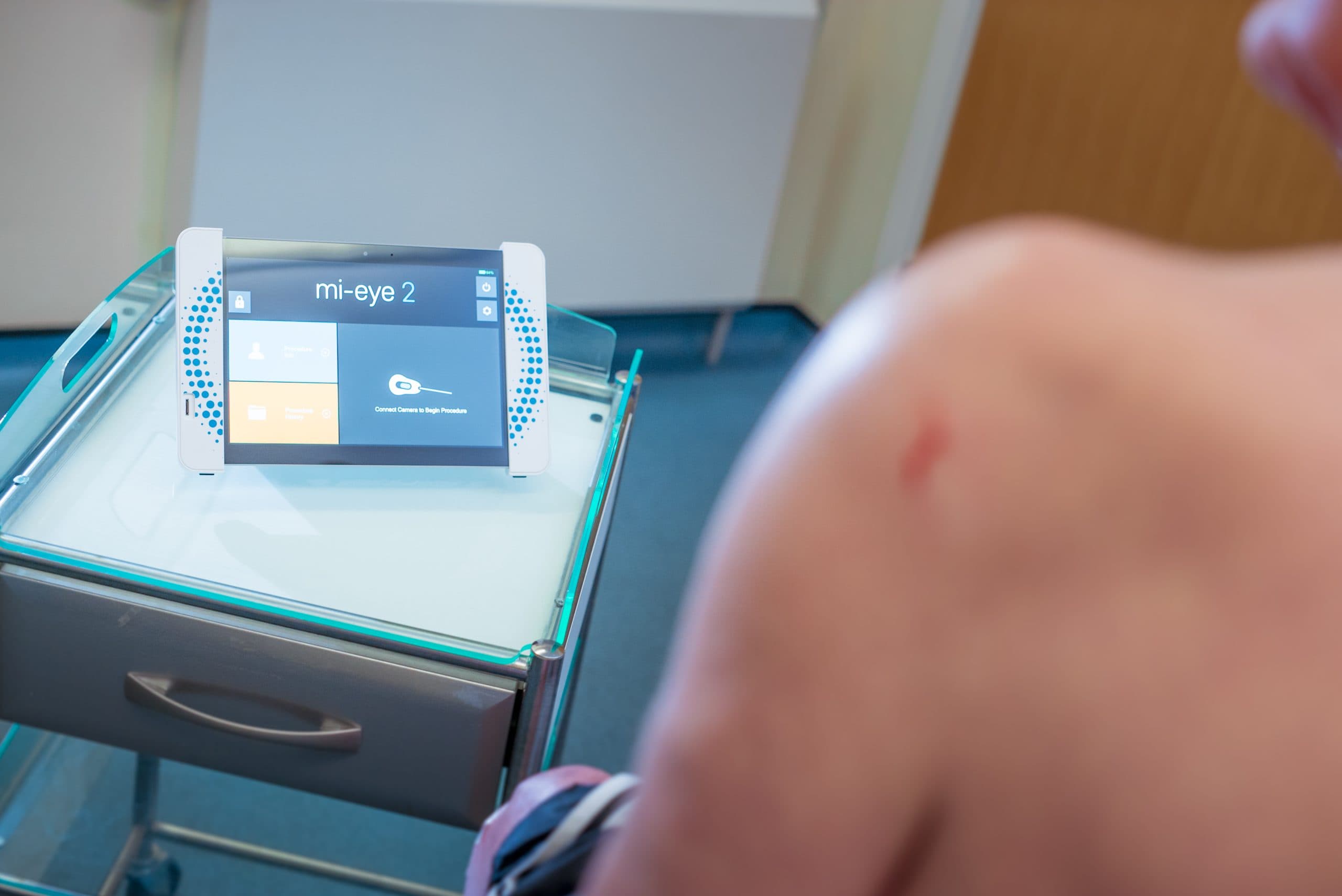 Medical shoulder assessment displayed on a tablet